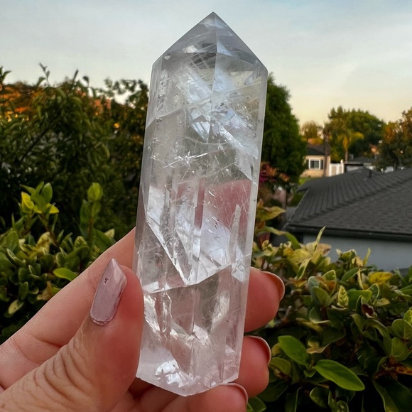 SUPER RARE White Fluorite Tower - Picture 7 of 7